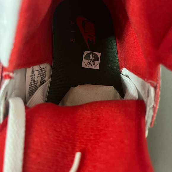 Air Jordan 2 Retro White and Red - Picture 6 of 8